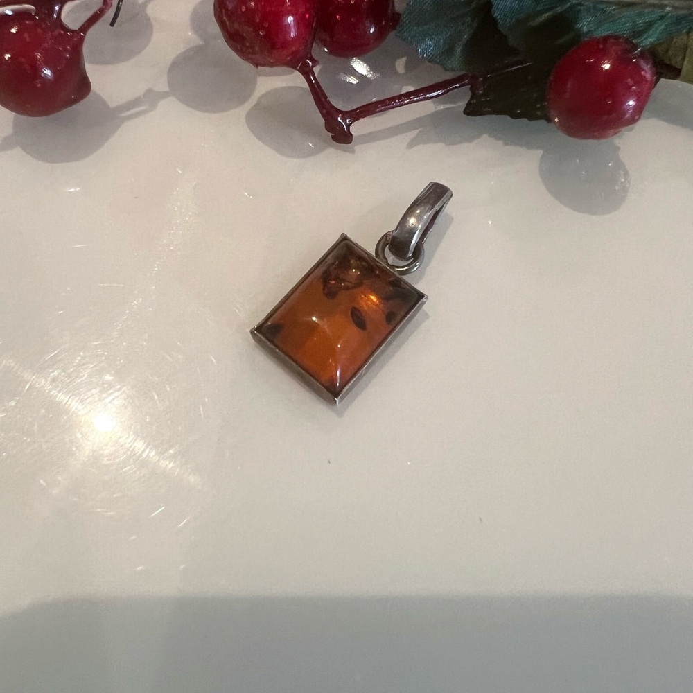 Baltic Sea Amber Sterling silver and amber fusion pendant - Picture 3 of 3